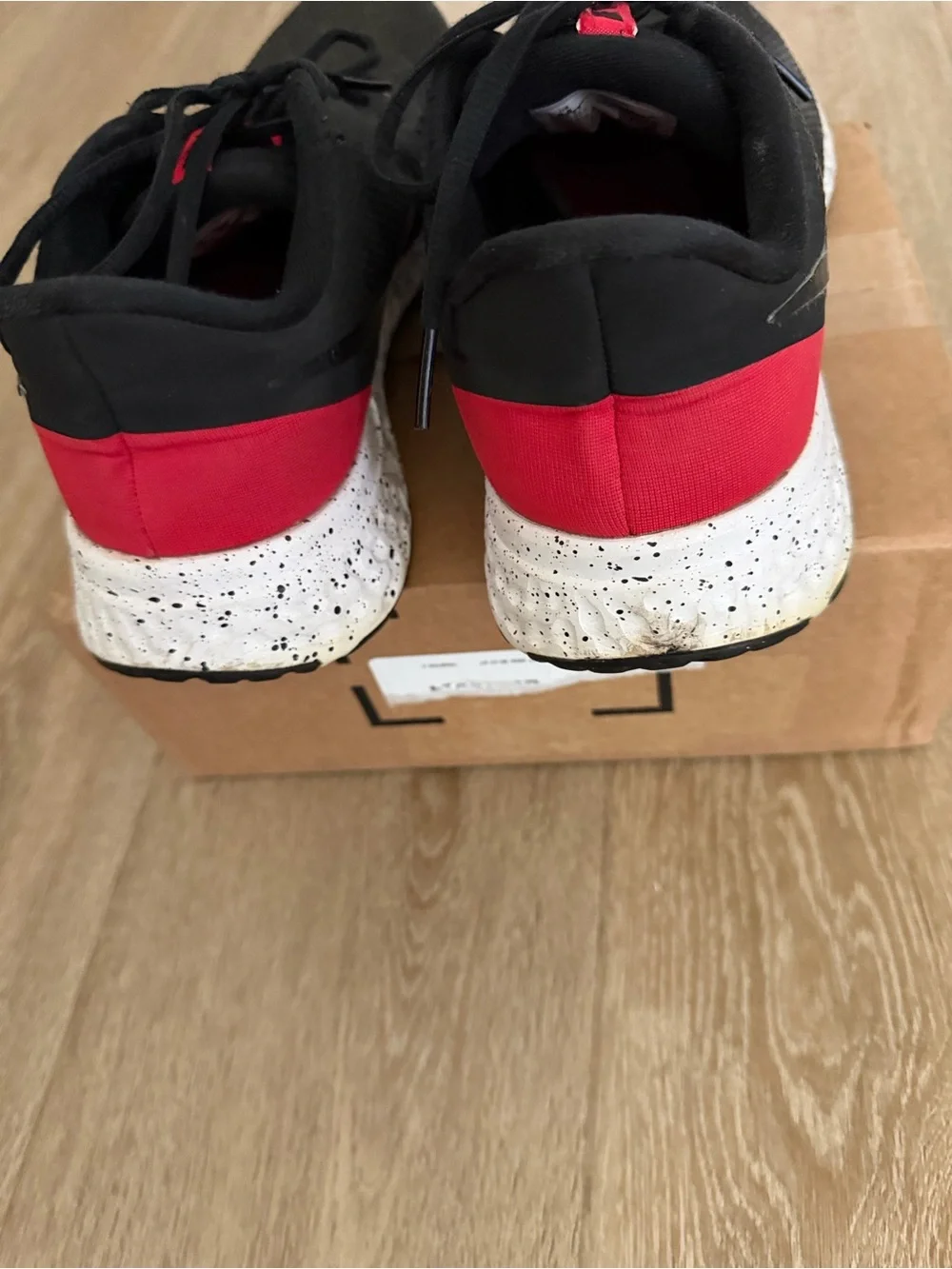 Nike Men’s Revolution size 9.5 men’s size